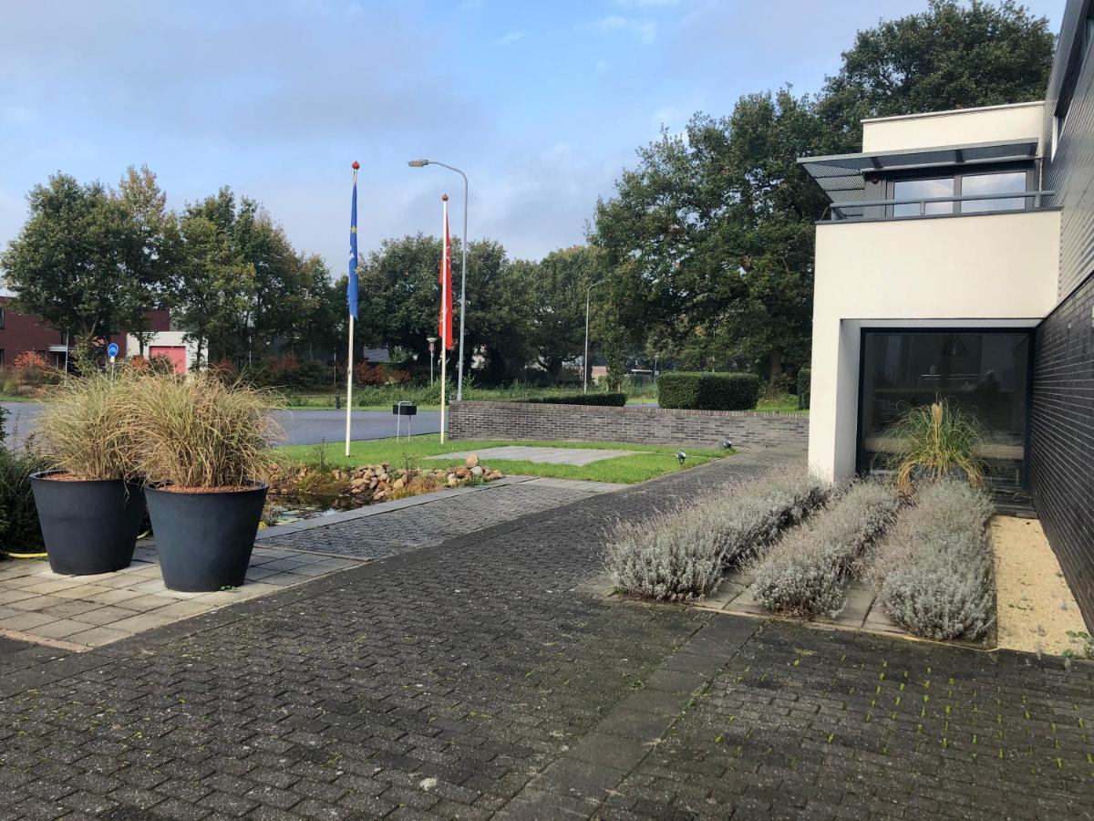Bed and Breakfast Bedbijpet Emmen Exterior foto